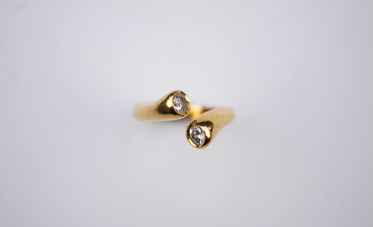 A diamond torque ring